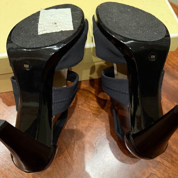 MICHAEL KORS Berkeley BLACK PATENT LEATHER/mesh ZIP FRONT PUMPS SIZE 8 M NWT - Picture 5 of 7